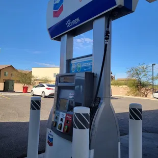 Gas pump