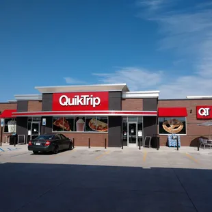 QuikTrip storefront.