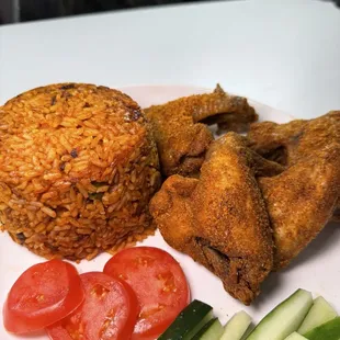 food, chicken wings and fried chicken