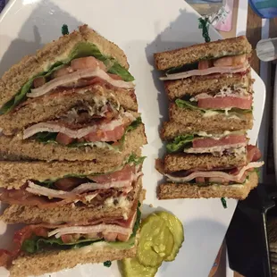 Club sandwich on wheat