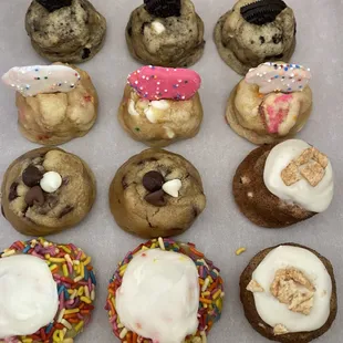 Mixed dozen