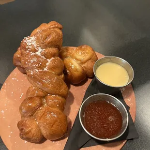 Pretzel board