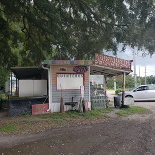 Parking on all sides