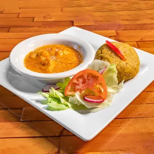 Camarones en Salsa a la criolla - Shrimp on sauce / Mofongo