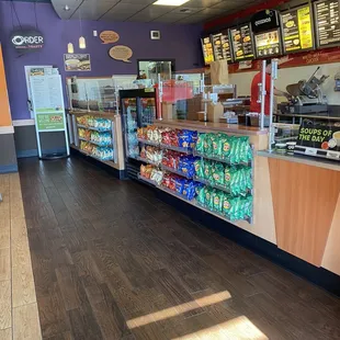 the inside of a fast food restaurant