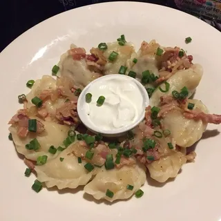 Potatoes and cheese pierogi