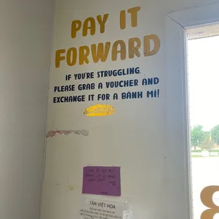 pay it forward sign