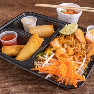 Shrimp Pad Thai Pinto Boxed Lunch