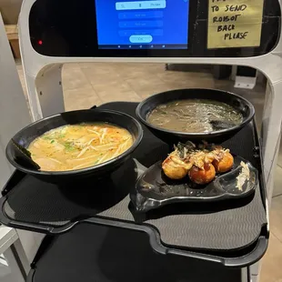 Food is delivered via robot to your table