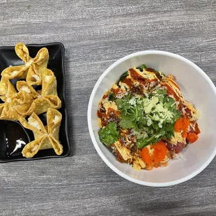 Poke bowl + crab Rangoon
