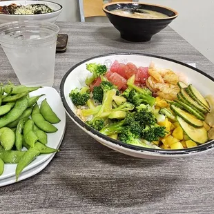 Poke bowl with edamame!