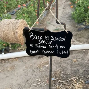 a sign that reads back to school