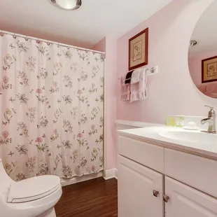 Lullaby bathroom