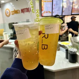 Lychee Fruit Green Tea &amp; Passion Fruit Tea w/ Lychee Jelly