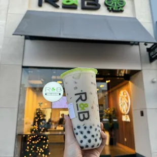 Jasmine milk tea with boba