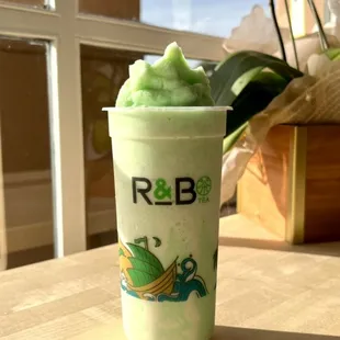 Honeydew Stormy: 
Ice blended honeydew smoothie served with a layer of rich cheese foam
