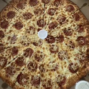 XL thin crust white pepperoni pizza