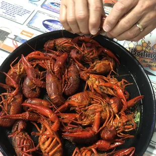 2 pounds of boiled crawfish