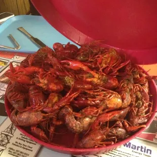 4lbs boiled crawfish: note that it does NOT come with corn, potato, or sausage. You gotta order them separately,