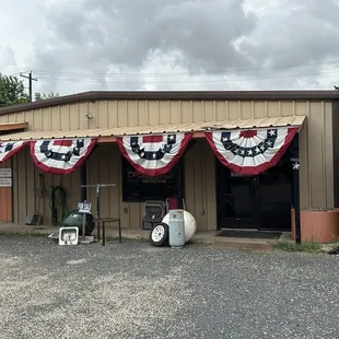 Meat market next door 7/2024