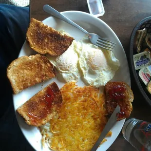 2 eggs, toast and hashbrowns