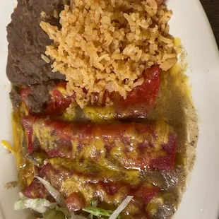 a plate of mexican food