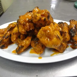 R&amp;R's award winning Hot Wings! Voted best in Racine County!