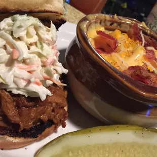 Pulled Pork Sammie Special