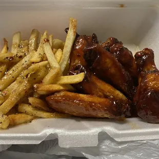 chicken, fried chicken, food, fried chicken wings, chicken wings, poultry, chicken wings and fried chicken, bbq chicken, bbq wings