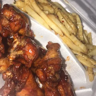 10 Pieces of Traditional Wings with Parmesan Garlic Fries