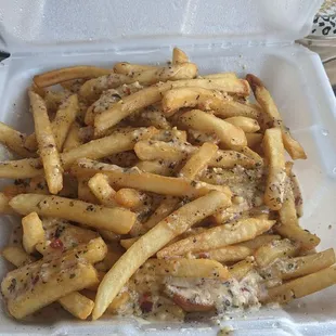 Garlic parm fries.... Order this!!!!