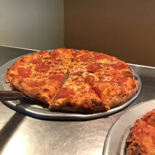 food, pizza