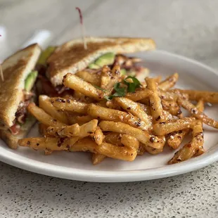 BLAT Sandwich and the INCREDIBLE R&R Spicy Fries!