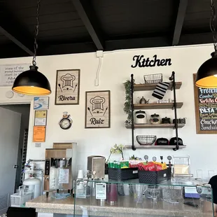 ows the kitchen