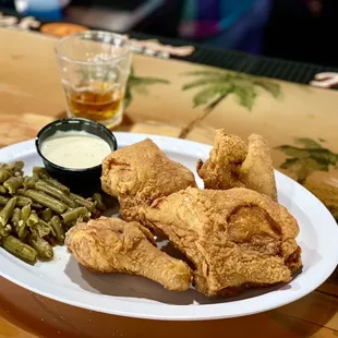 Fried chicken and green beans , perfect!