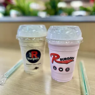 Oreo Shake Strawberry Shake