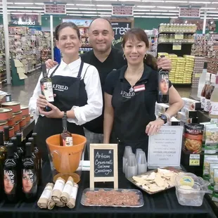 Lanai doing his look me in the eye wines, R. Field workers, mary beth &amp; pammy!
