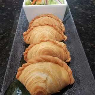 Thai Curry Puffs