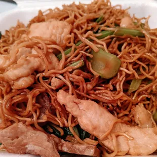 Chicken Lo Mein