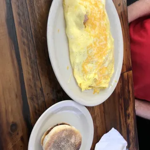 Sr. Ham and cheese omelet