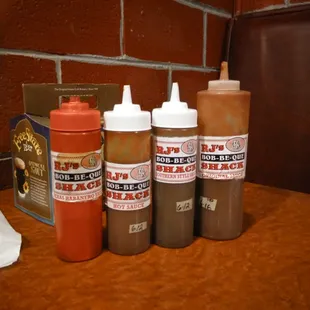 All the sauces! Really good sauce