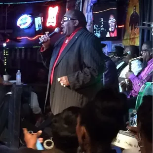 RL EXTRAORDINAIRE HIMSELF