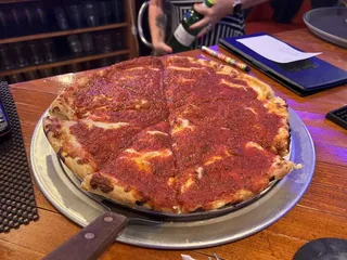 Johnny B's Lakeshore Grill & Pizza