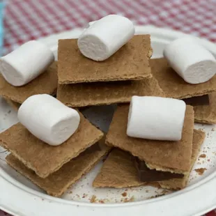 To-go s&apos;mores