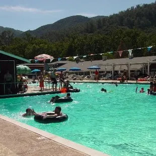 R ranch Swimming pool