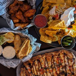 Wings, shoreside Sunnie's, margherita flatbread, nachos