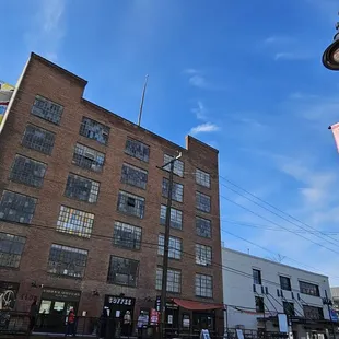 WAL (Warehouse Artist Lofts)