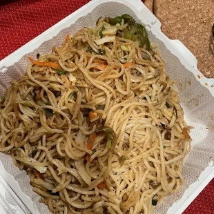 Chicken Hakka Noodles Specialty