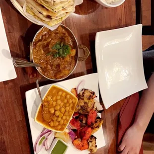 bread basket, lamb vindaloo, (Tiranga Chicken and butter chicken