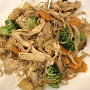 Chicken yakisoba